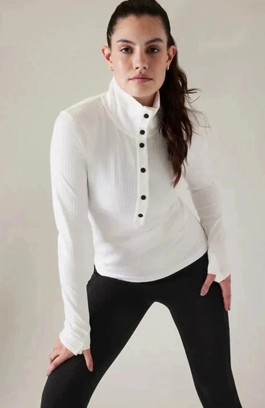 ATHLETA Flurry Seamless Henley Womens Top Size M Ribbed White Thumbholes GYM